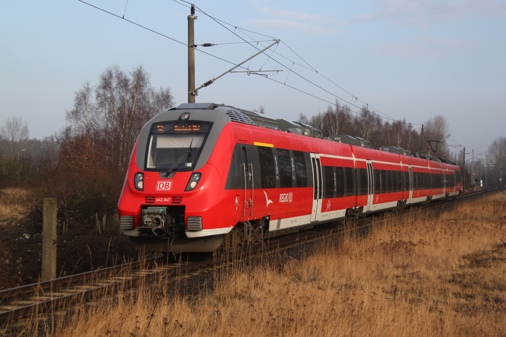 442 347 als S2(Warnem�nde-Rostock)bei der Einfahrt im Haltepunkt Rostock-Lichtenhagen.13.02.2016