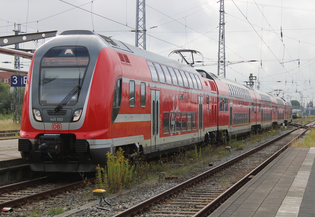 445 003 am 02.08.2025 im Rostocker Hbf.