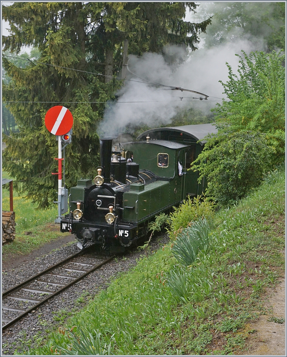 50 Jahre Blonay - Chamby; Mega Steam Festival: Die 1890 gebaute LEB G 3/3 N° 5 in Chaulin.
10. Mai 2018