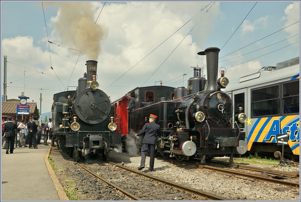 50 Jahre Blonay-Chamby Bahn - Beim Mega Steam Festival gab es reichlich dampf und dank den Gastloks auch interessante Begegnungen, wie z.B. hier der beiden Brünigbahnloks JS G 3/3 und SBB G 3/4 208 (heute bei der Ballenbergdampfbahn) in Blonay. 

28. Okt. 2018 