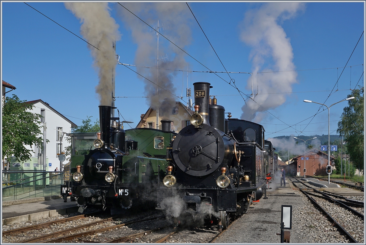 50 Jahre Blonay-Chamby Bahn: Für einen Spezial-Fotoanlas standen mehrere DAmpfloks in Blonay für bereit. Im Bild zu sehenn die Gastlok der Ballenberg Dampfbahn BDB G 3/4 208 und die G 3/3 (ex. LEB) der Blonay Chamby Bahn.

11. Mai 2018