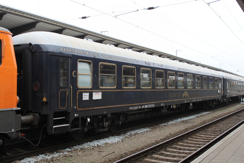 56 80 31-70170-5 ABm stand am 09.09.2016 im Rostocker Hbf.