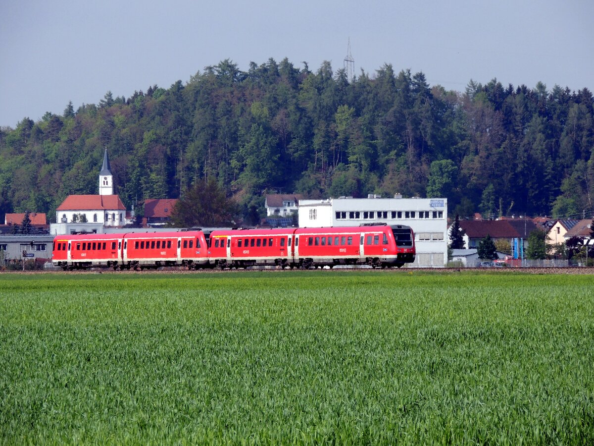 612, zwei Einheiten bei Bellenberg am 29.04.2014.
