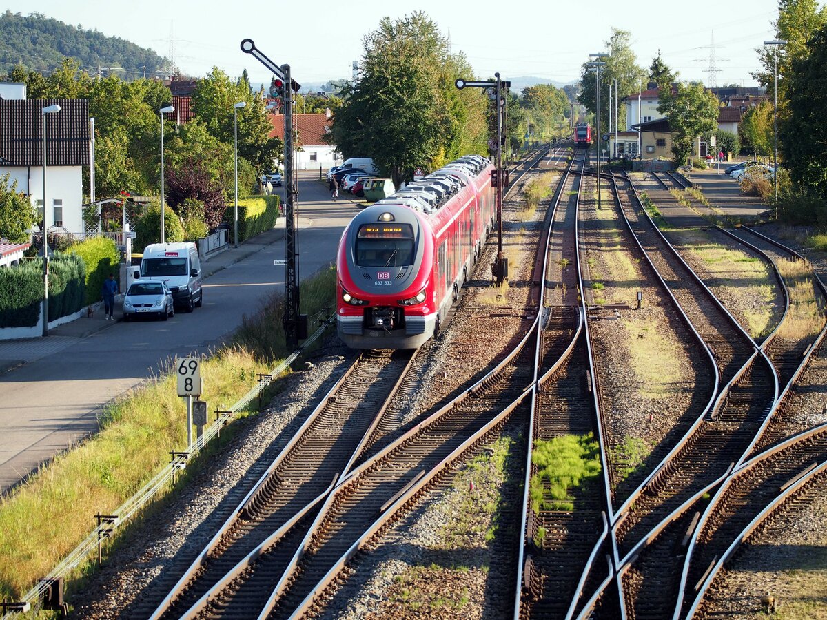 633 533 RE 75 in Vöhringen am 24.09.2021.