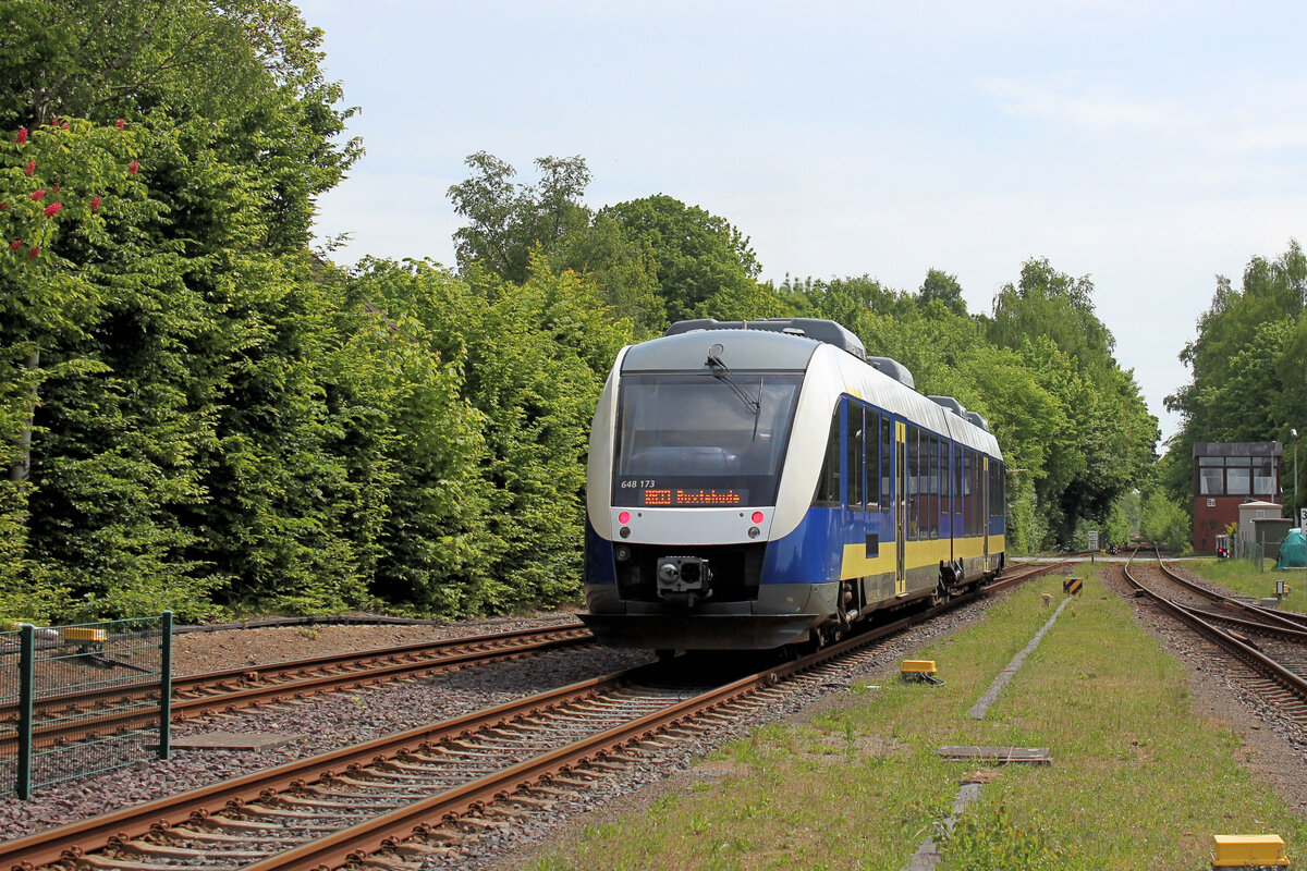 648 673-1 macht sich auf den Weg nach Buxtehude. Bremervörde, 10.05.2025.