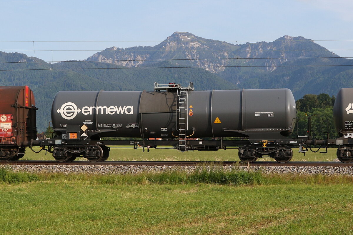 7829 023 (Zacns) von  ERMEWA  am 10. Juni 2021 bei bersee.