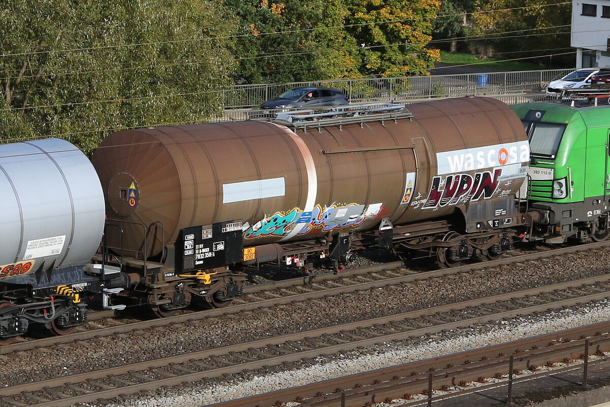 7832 358 (Zacens) von  WASCOSA  am 10. Oktober 2022 bei Gem�nden.