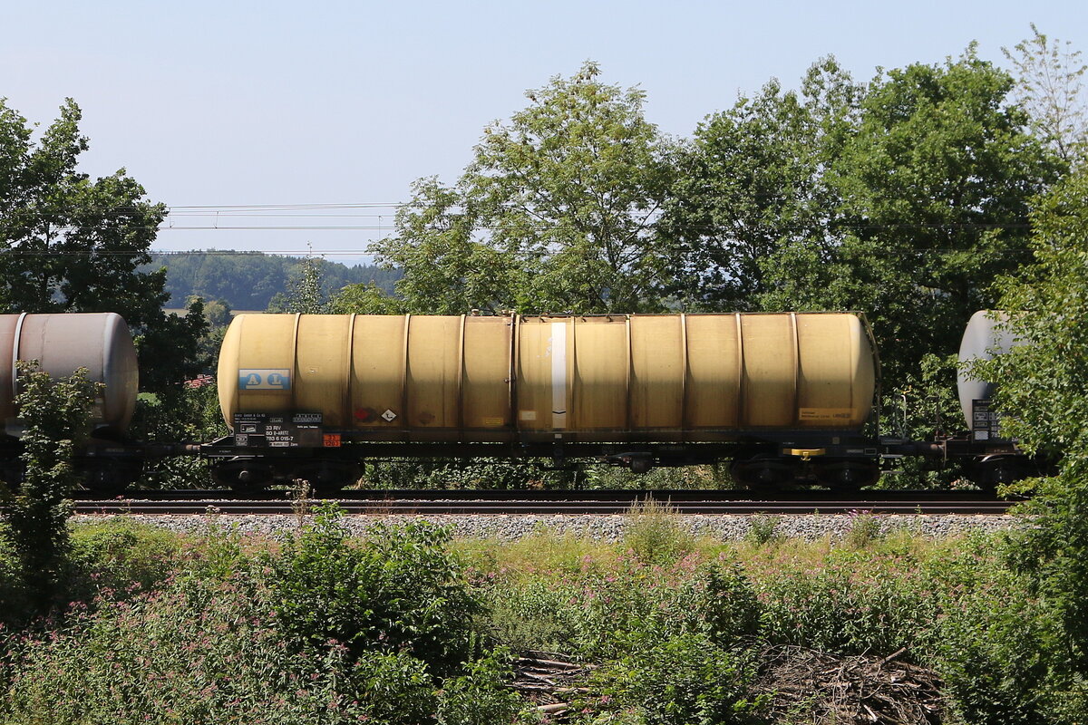 7836 015 (Zans) der  ARETZ GmbH  am 19. August 2025 bei Vachendorf.