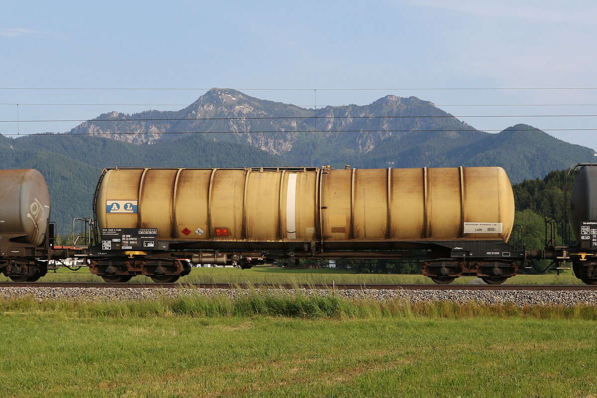 7836 040 (Zans) der  ARETZ GmbH  am 10. Juni 2021 bei bersee.