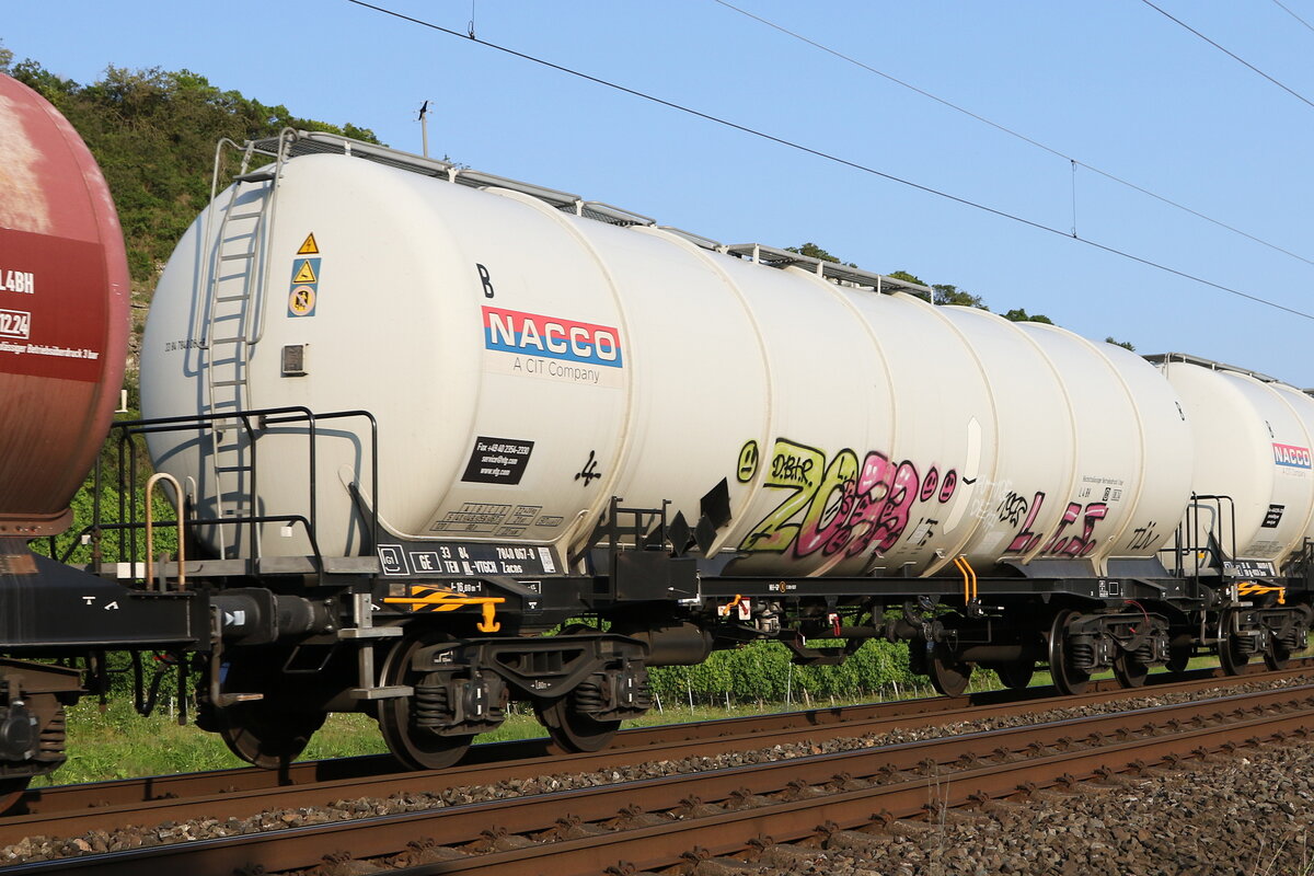 7840 067 (Zacns) von  VTG  am 23. Juli 2021 bei Himmelstadt.