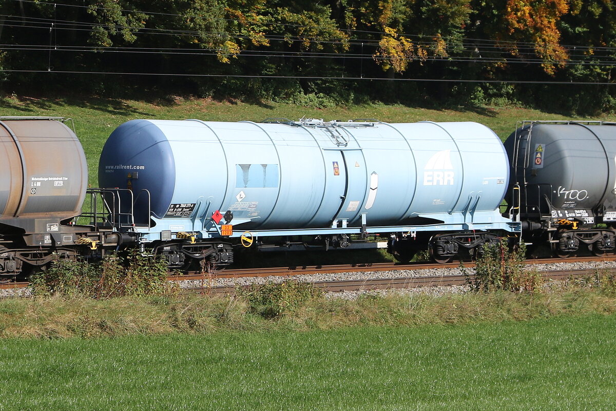 7840 271 (Zacns) von  ERR  am 15. Oktober 2025 bei Axdorf.