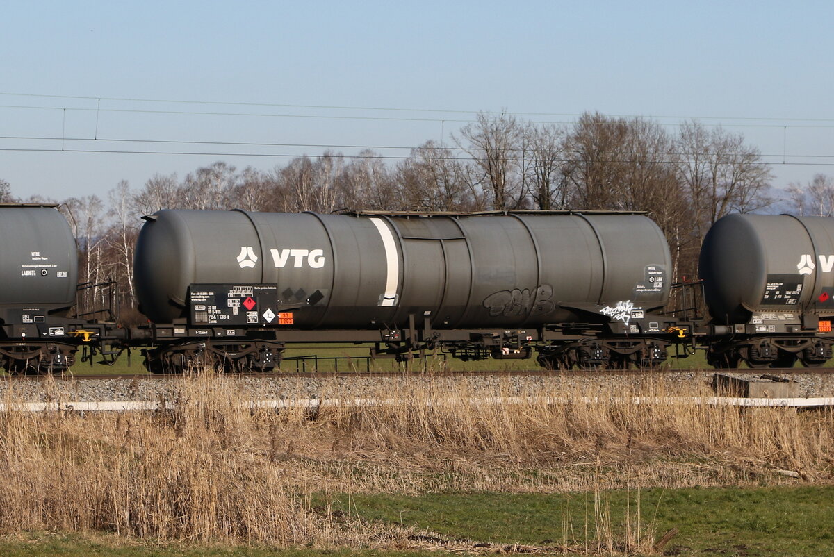 7841 138 (Zacns) von  VTG  am 18. Mrz 2025 bei Bernau.