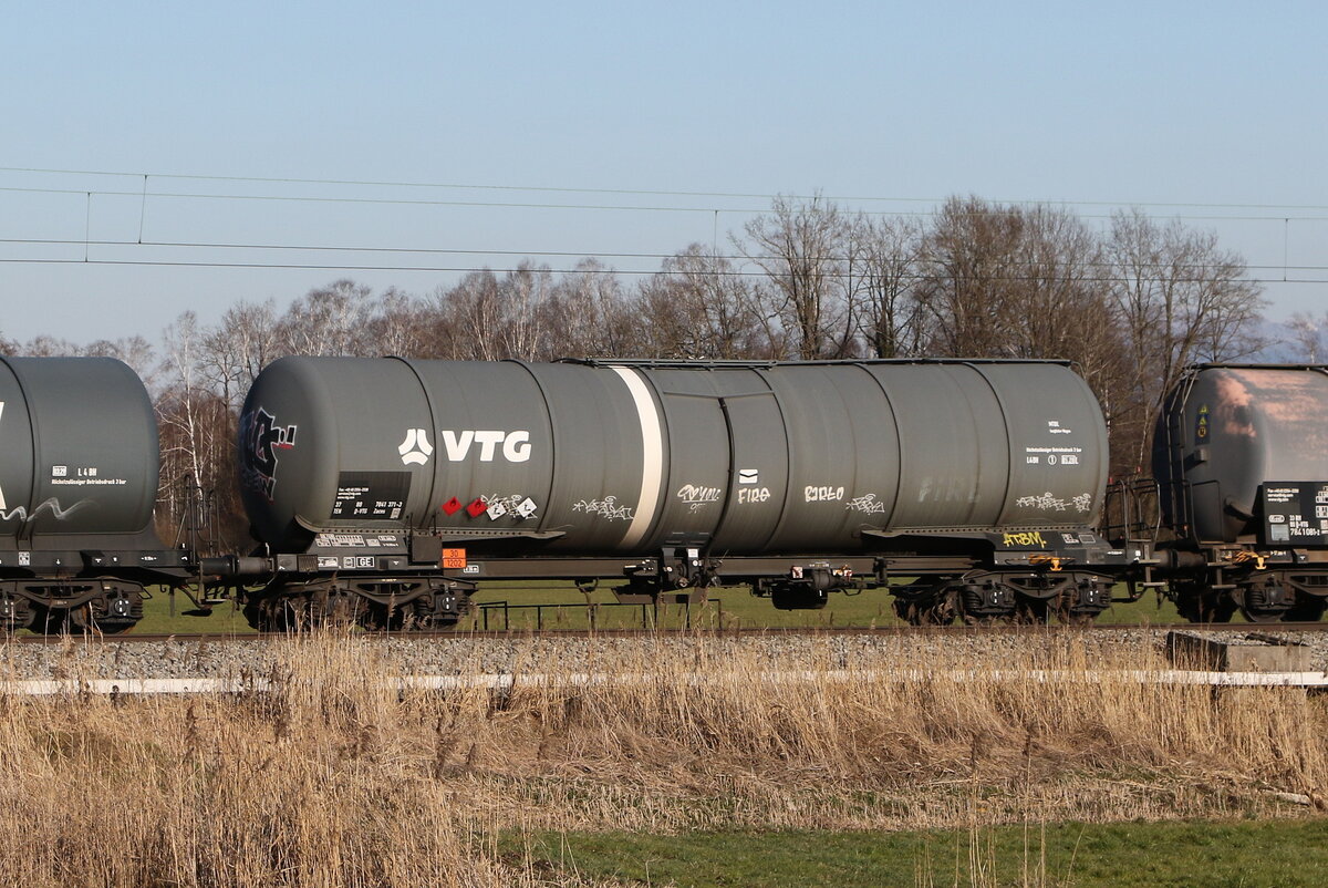 7841 371 (Zacns) von  VTG  am 18. Mrz 2025 bei Bernau.