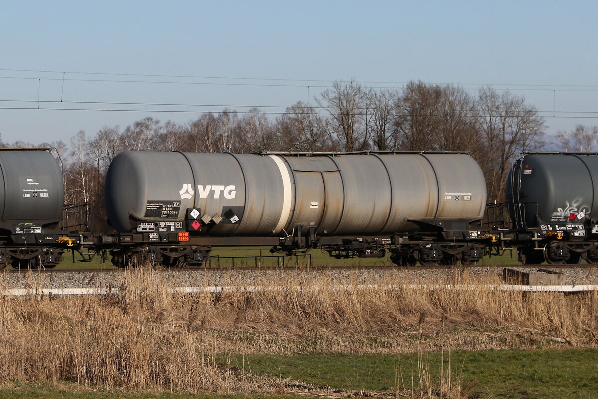 7841 553 (Zacns) von  VTG  am 18. Mrz 2025 bei Bernau.