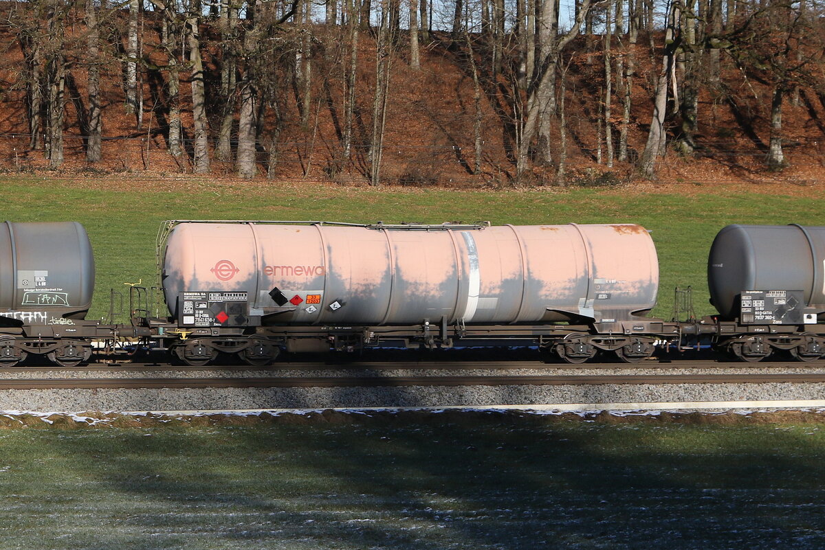7841 658 (Zacns) von  ERMEWA  am 27. Dezember 2024 bei Axdorf.