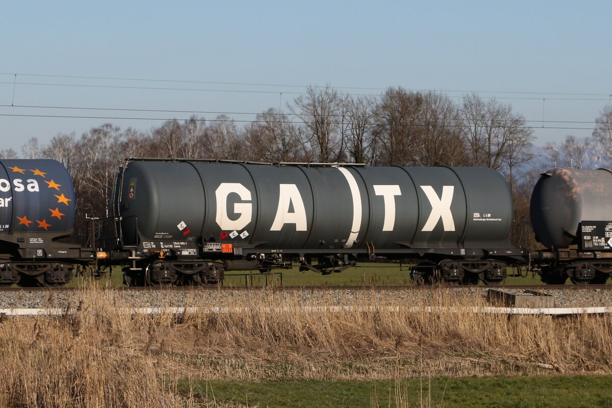 7846 886 (Zans) von  GATX  am 18. Mrz 2025 bei Bernau.