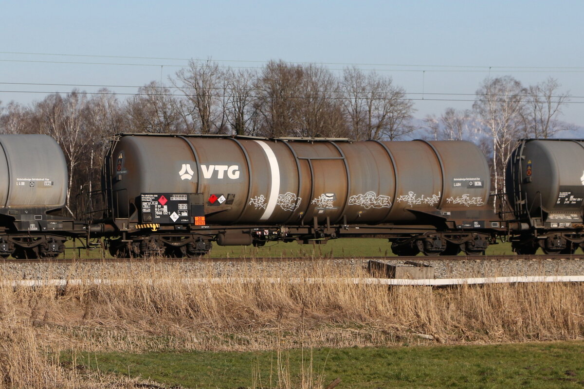 7848 132 (Zans) von  VTG  am 18. Mrz 2025 bei Bernau.