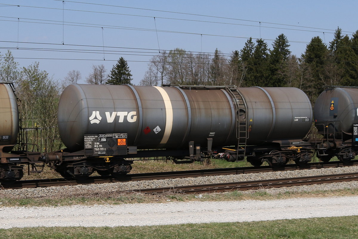 7849 911 (Zas) von  VTG  am 9. April 2020 bei Grabensttt.