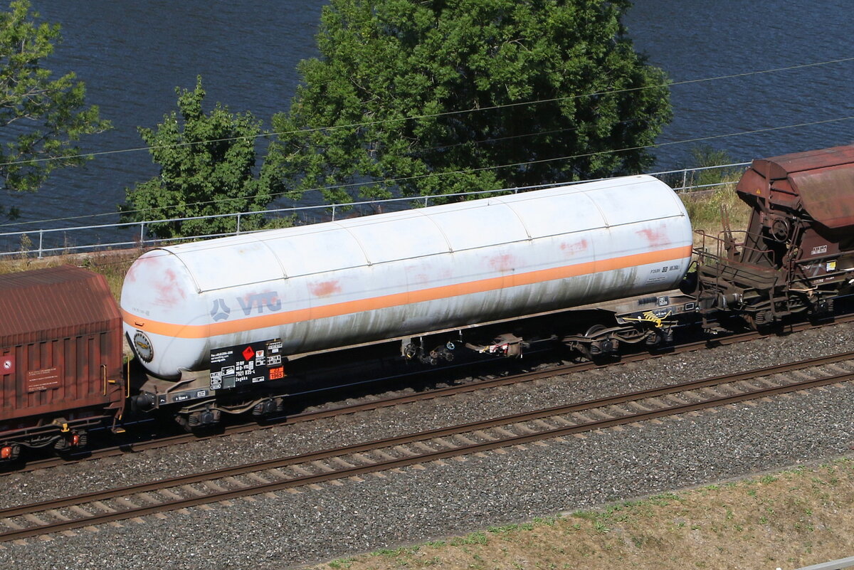 7921 835 (Zagkks) von  VTG  am 6. August 2022 bei Himmelstadt am Main.