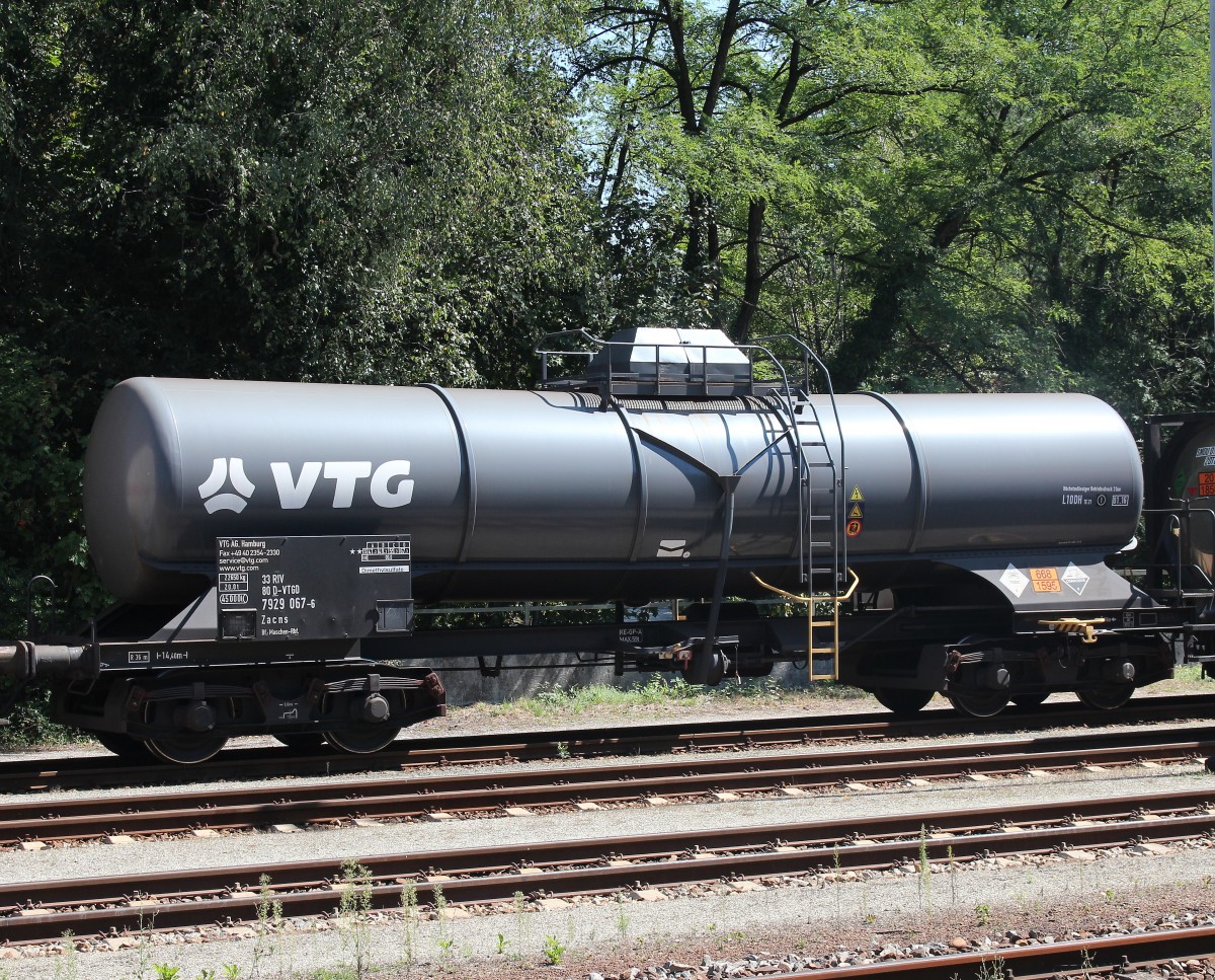 7929 067-6 (Zacns) von  VTG  war am 26. August in Marktl abgestellt.