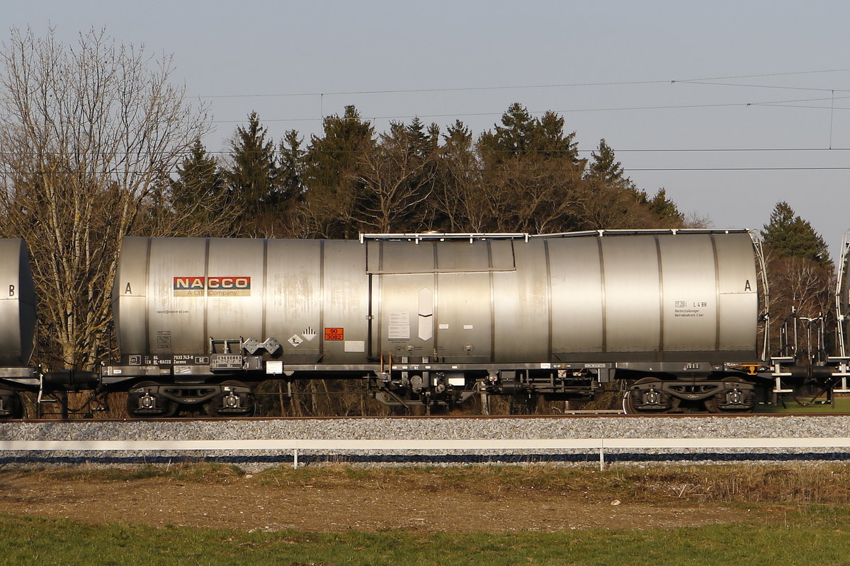 7933 743 (Zacens) von  NACCO  am 20. Mrz 2019 bei Bernau im Chiemgau.