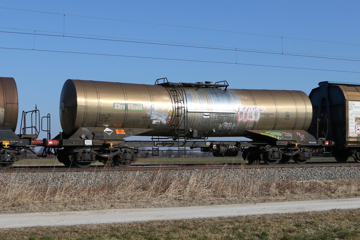 7933 993 (Zacens) von  On Rail  am 28. Februar 2022 bei bersee.