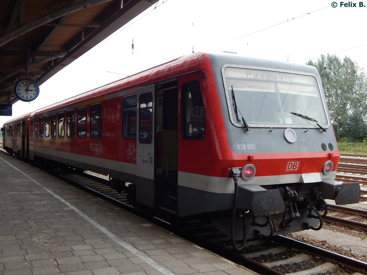 928 551 in Bad Kleinen.