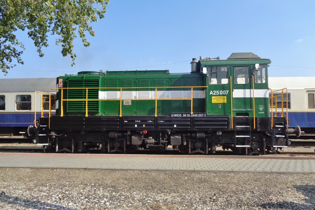A25-007 steht am 8 September 2018 ins Eisenbahnmuseum von Budapest.