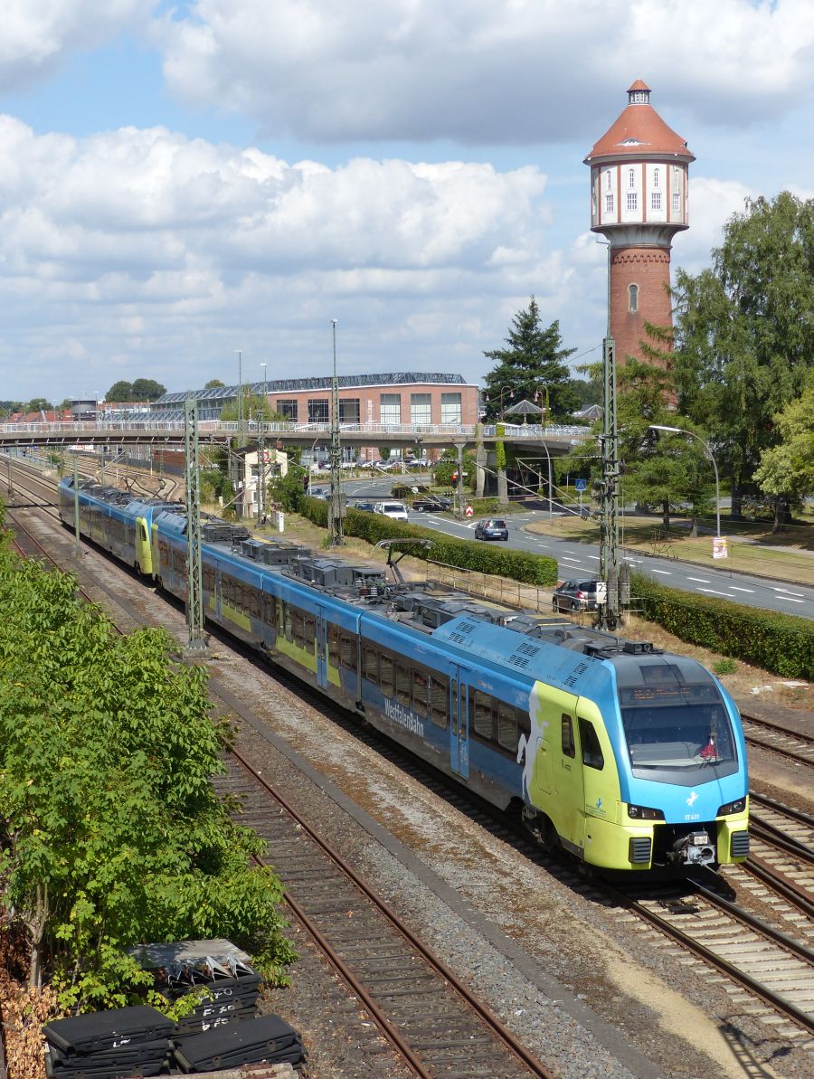 Abellio Westfalenbahn Triebzug ET 411 Lingen 17-08-2018.

Abellio Westfalenbahn treinstel ET 411 Lingen 17-08-2018.