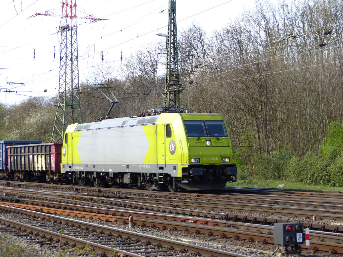 Alpha trains Lok 91 76 0119 009-8 N-CTD aus Norwegen Rangierbahnhof K�ln Gremberg. Porzer Ringstra�e, K�ln, Deutschland 31-03-2017.

Alpha trains loc 91 76 0119 009-8 N-CTD uit Noorwegen in dienst bij Captrain Rangeerstation Gremberg. Porzer Ringstra�e, Keulen, Duitsland 31-03-2017.