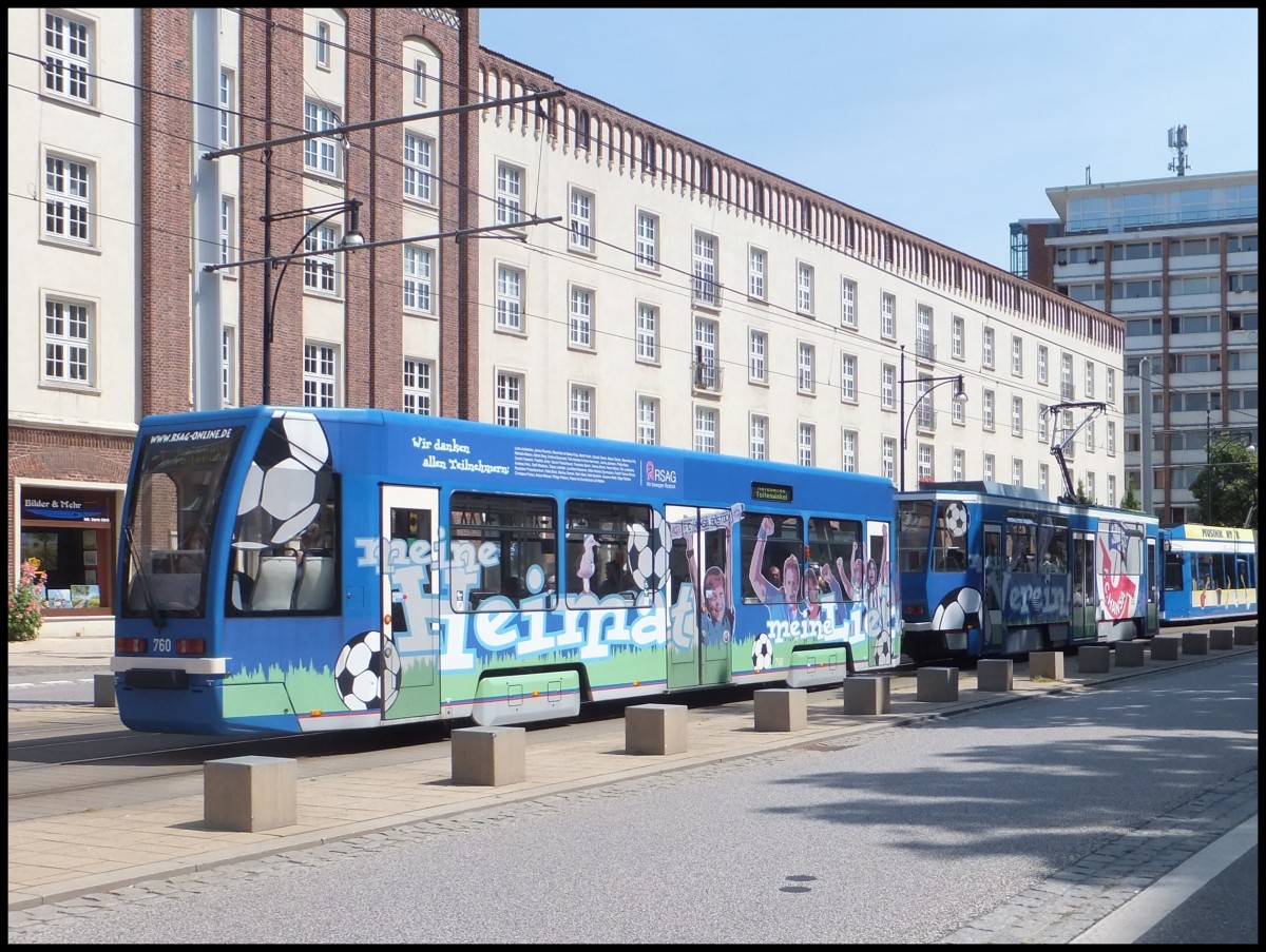 Alte Tatra Stra�enbahn in Rostock.