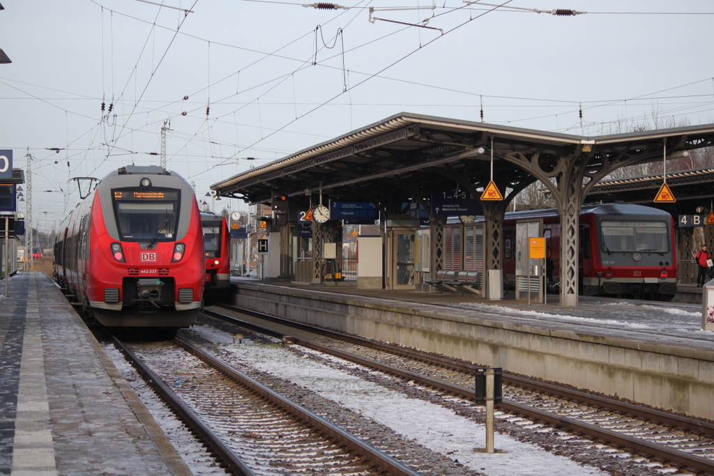 am 09.01.2016 waren 442 337-2,623 018-8 und 628 551-3 zu Gast im Bahnhof G�strow.