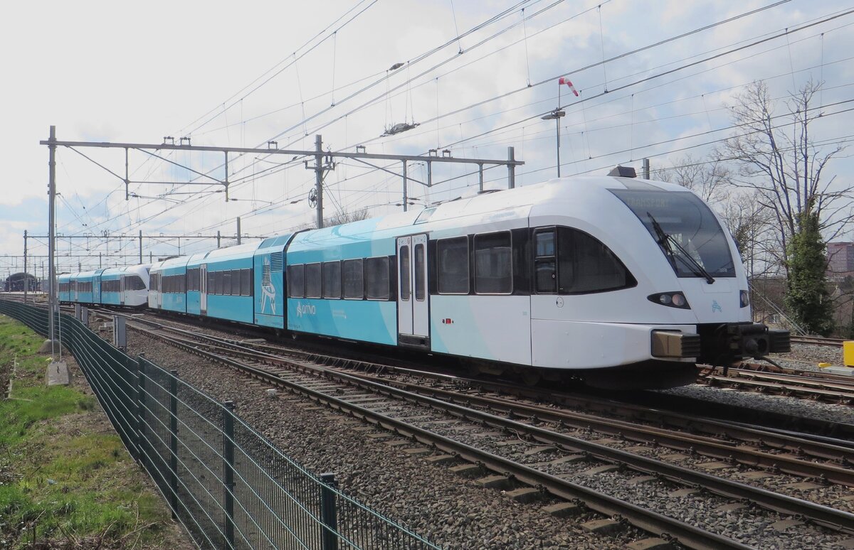 Am 15 Mrz 2022 hat Arriva 322 soeben die Waalbrcke bei Nijmegen uberquert.