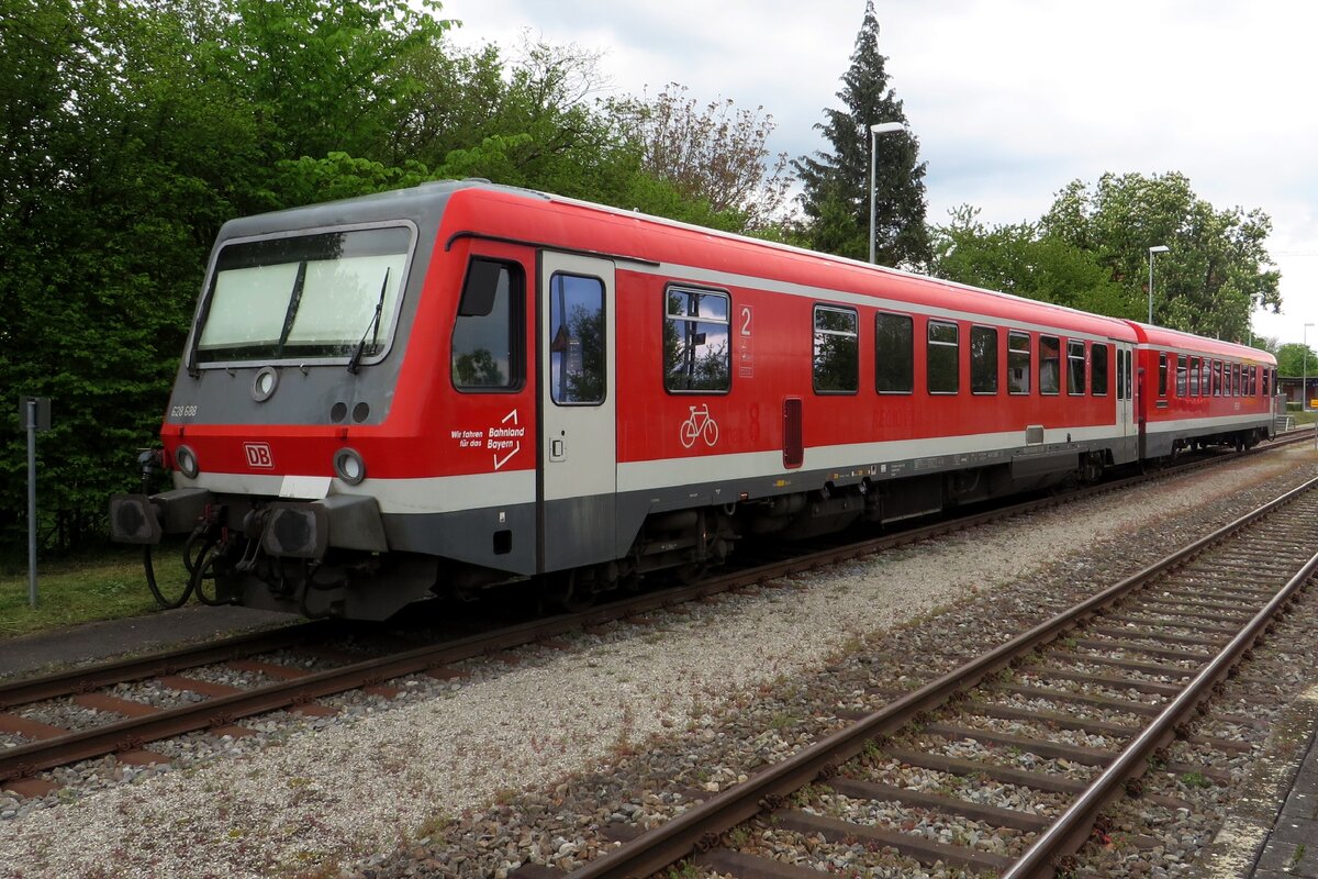 Am 18 Mai 2023 hat 628 688 Rühe in Wasserburg (Inn) Bahnhof.