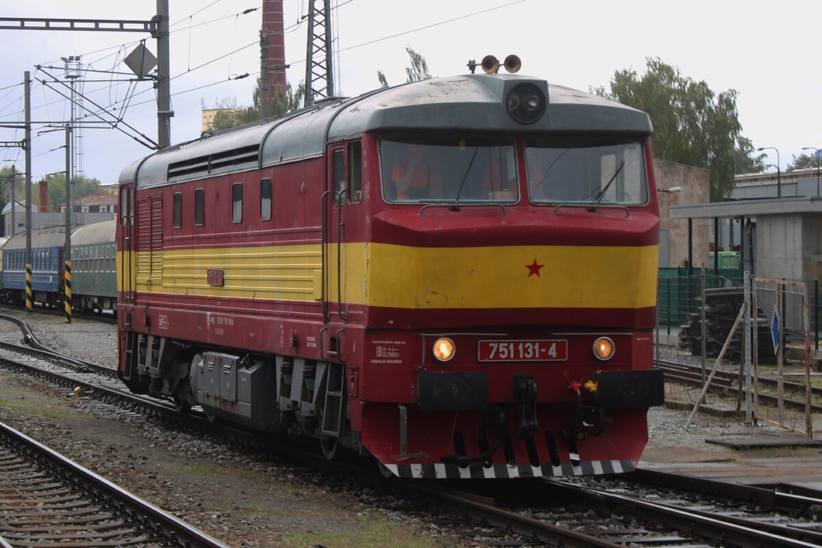 Am 26 September 2025 steht ZSSK 751 131 in Benesov u Prahy.
