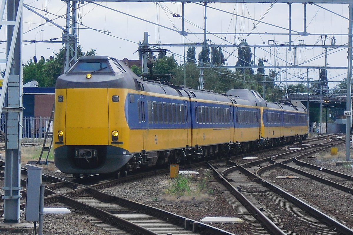 Am 7 Augustus 2012 treft NS 4035 in Nijmegen ein.
