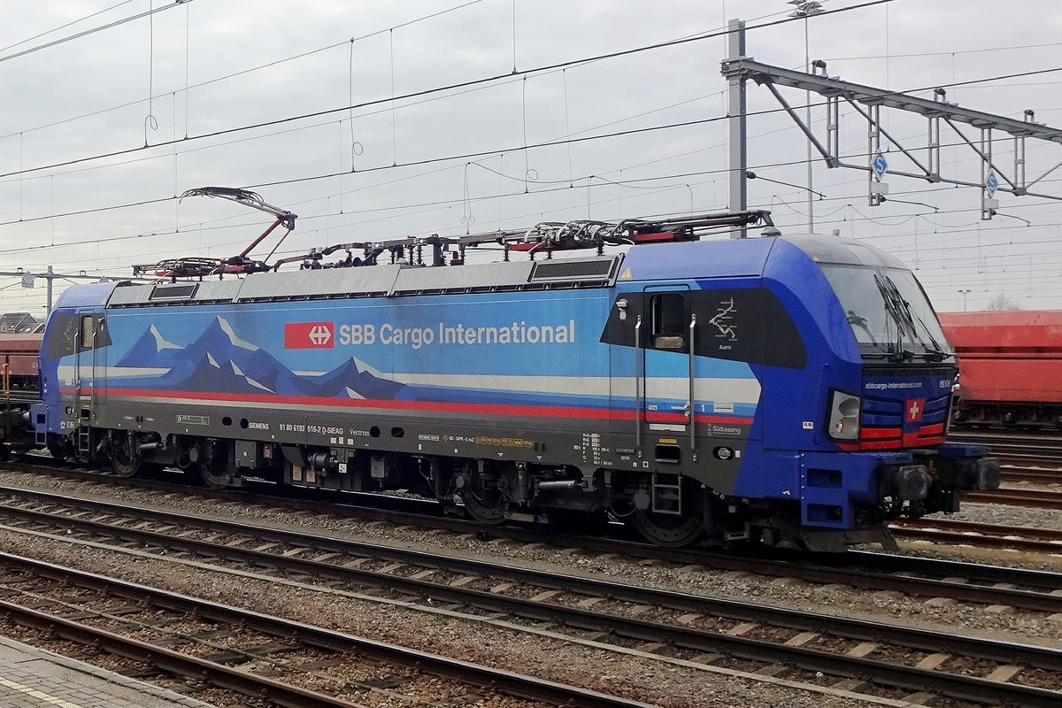 Am 8 April 2018 steht SBBCI 193 516 in Venlo.