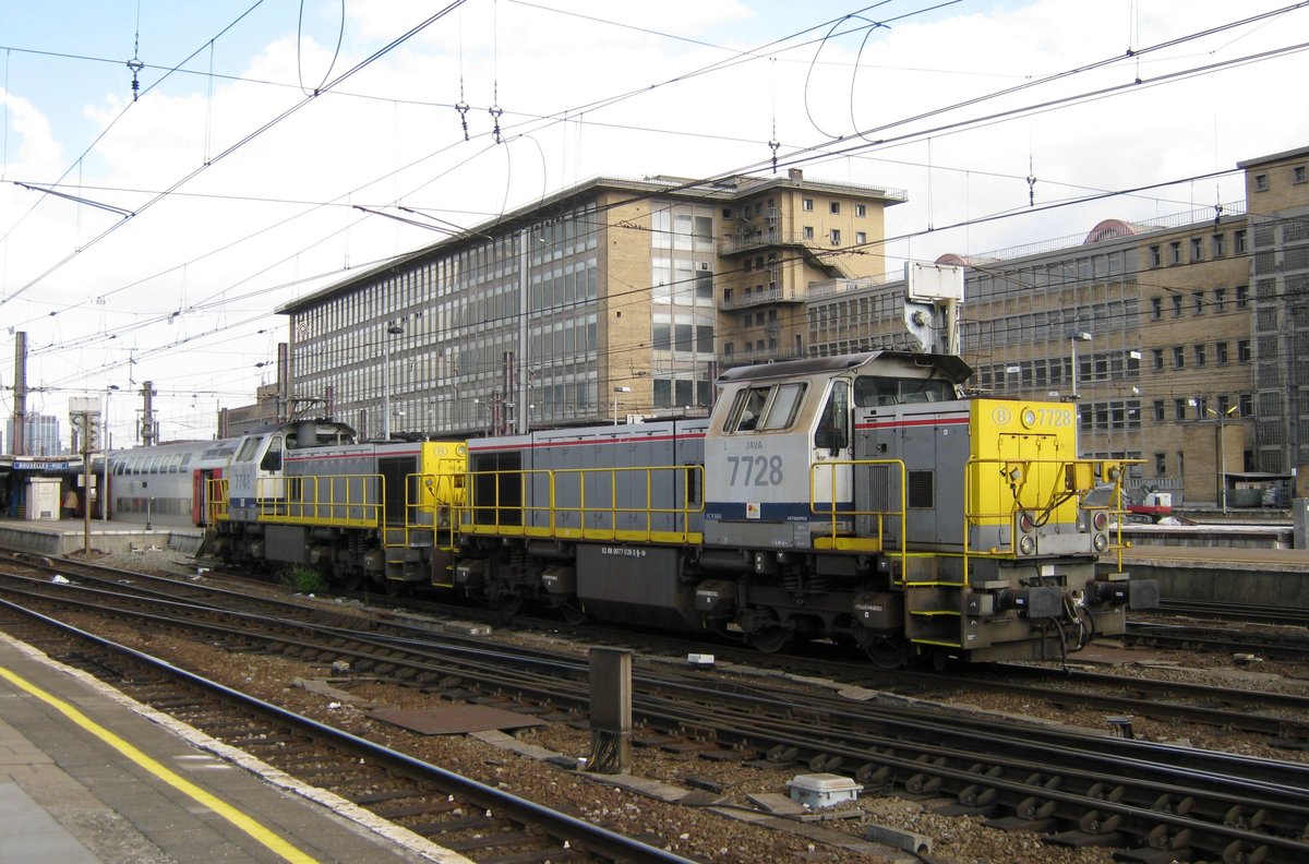 Am 9 September 2009 steht 7728 in Bruxelles-Midi.