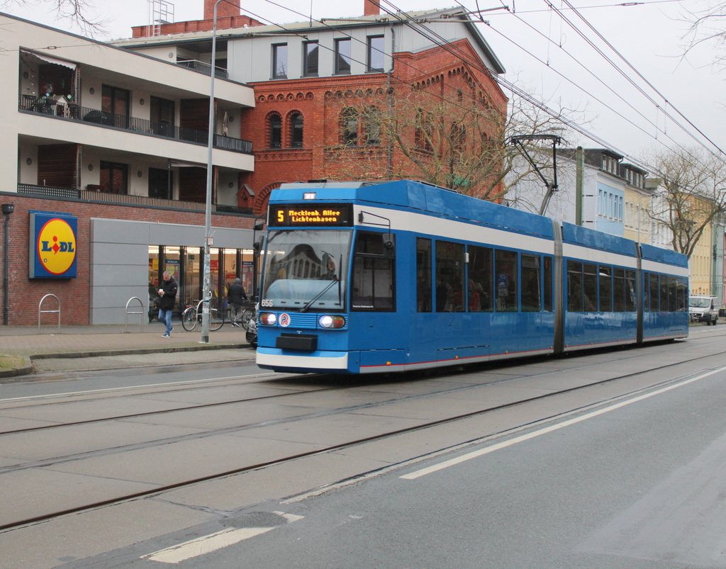Am Mittag des 19.12.2025 gab es 6N-1 Wagen 656 beim Rostocker LIDL im Angebot :-)