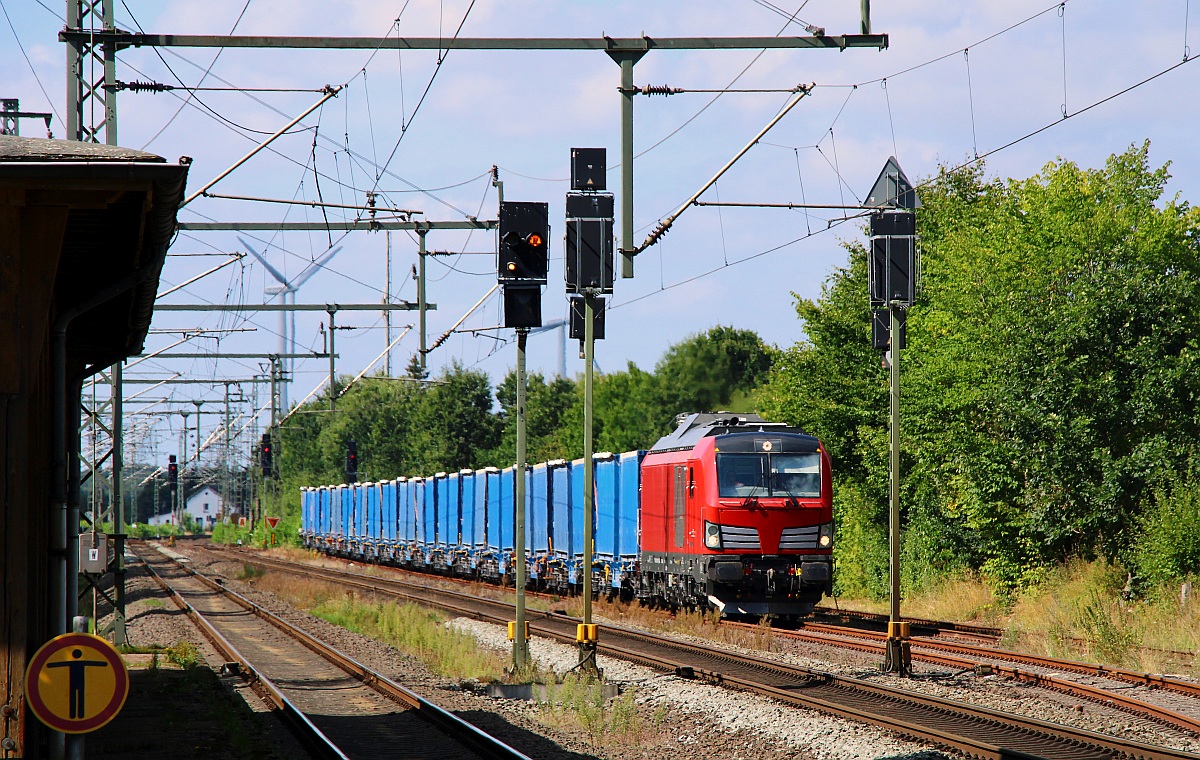 Ankunft einer weiteren Düngerzug Variante....SIEAG/EGP 2248 998-7 mit Containern auf Sgmnss 731 Wagen die per Plane verschlossen werden können. Jübek 25.08.2022 