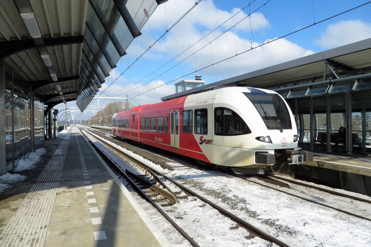 Arriva 260 durchfahrt Arnhem-Zuid am 12 Februar 2021.