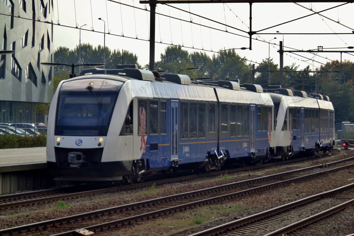 Arriva 30 treft am 13 Oktober 2017 in Nijmegen Centraal ein. Bis 2016 führ sie für Syntus.