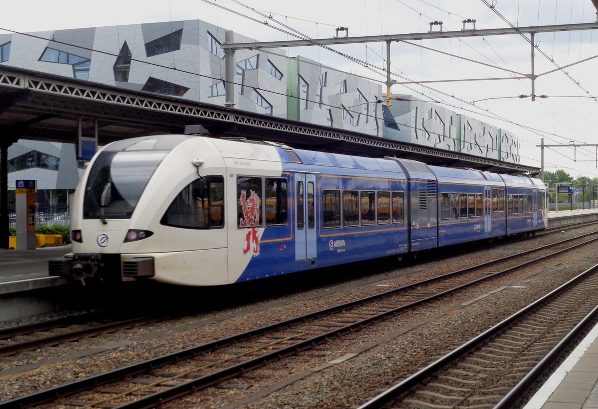 Arriva 386 verlässt am 3 Mai 2019 Nijmegen.