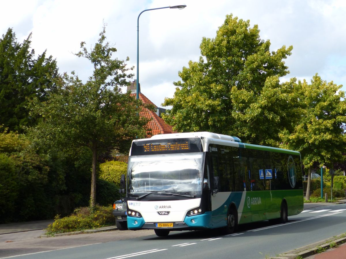 Arriva Bus 8717 DAF VDL Citea LLE120 Baujahr 2012. Warmonderweg, Oegstgeest 19-08-2017.                                          Arriva bus 8717 DAF VDL Citea LLE120 bouwjaar 2012. Warmonderweg, Oegstgeest 19-08-2017.