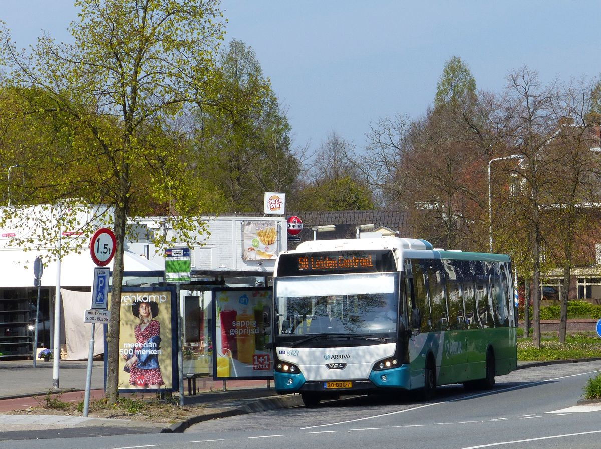 Arriva Bus 8727 DAF VDL Citea LLE120 Baujahr 2012. Rijnsburgerweg, Leiden 16-04-2019.

Arriva bus 8727 DAF VDL Citea LLE120 bouwjaar 2012. Rijnsburgerweg, Leiden 16-04-2019.