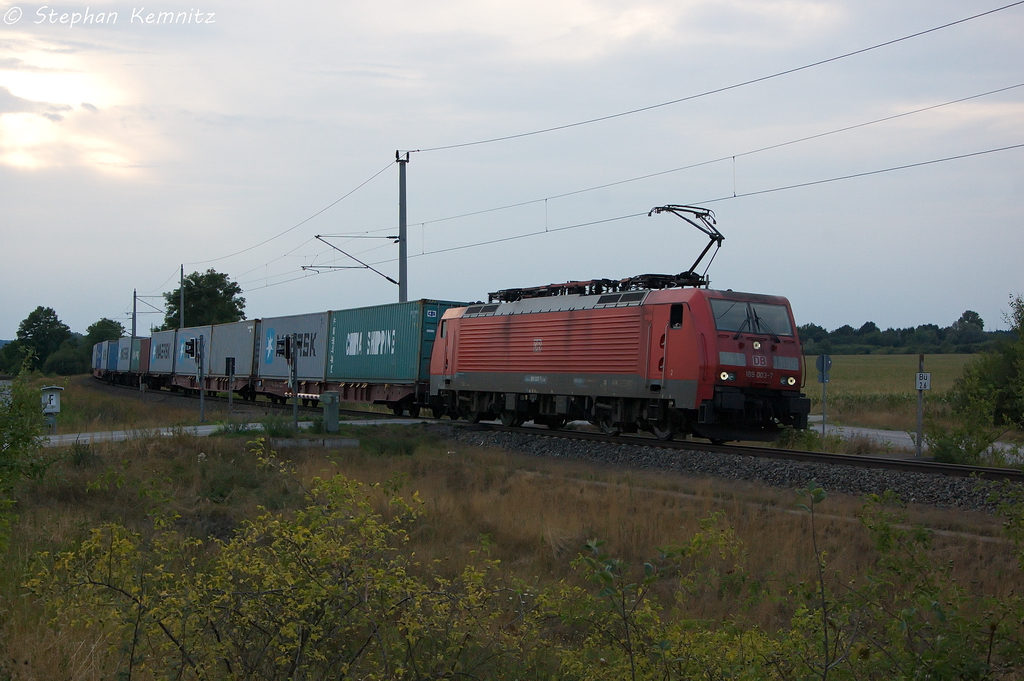 Auf dem Weg von Hamburg nach Tschechien rollte die f�r die DB Schenker Rail Deutschland AG fahrende 189 003-7 aus Richtung Salzwedel kommend dem Stendaler Bahnhof entgegen und fuhr dann in Richtung Magdeburg weiter. 15.08.2013