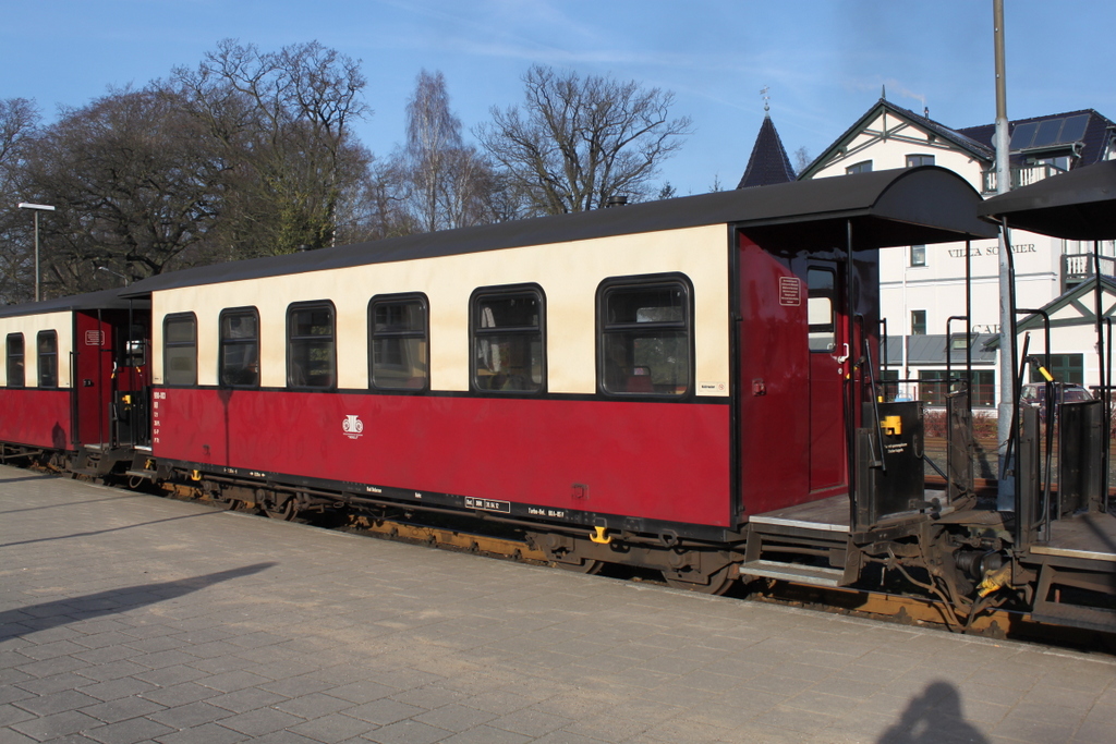 Bderbahn Molli Wagen der Bauart Nuhz stand am 28.01.2017 im Bahnhof Bad Doberan.