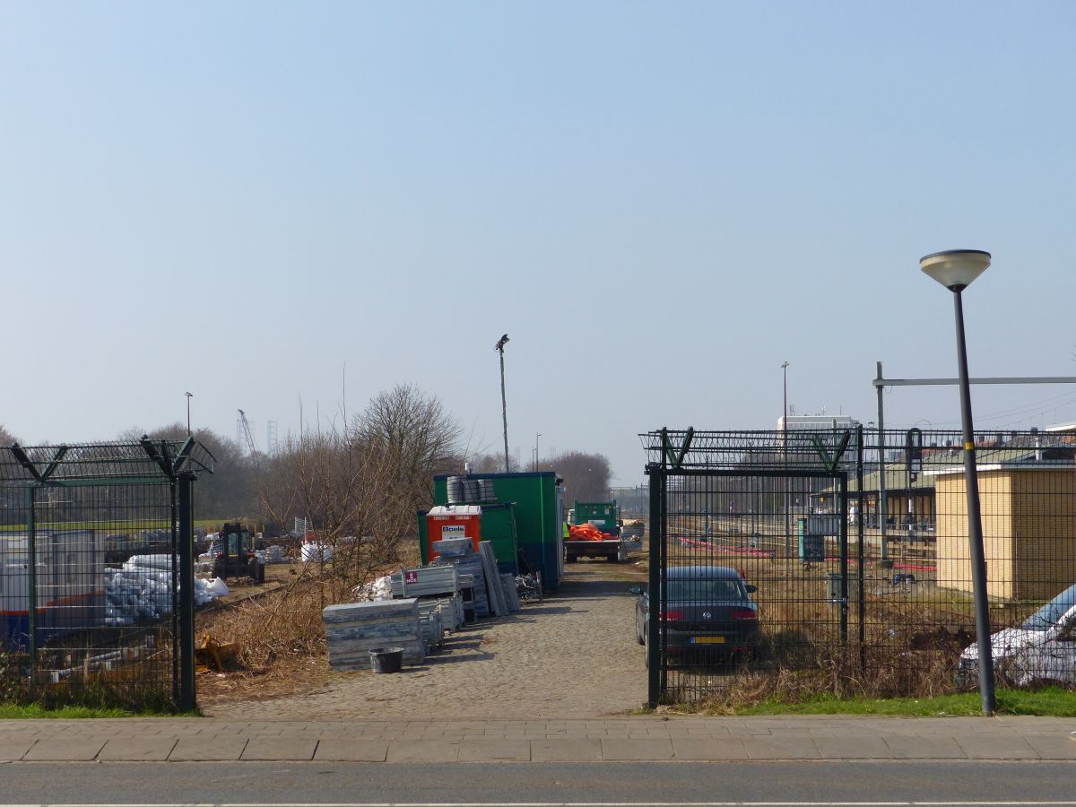 Bahnhof Vlaardingen Centrum 16-03-2017.

Toegang tot de losweg station Vlaardingen Centrum 16-03-2017.