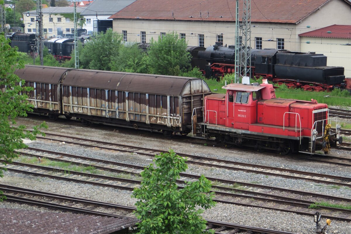 Bayernbahn 363 212 steht am 17 Mai 2023 in Nördlingen.