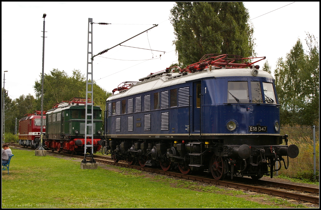 Bei den Bahnaktionstagen des Förderverein Berlin-Anhaltische Eisenbahn e.V. waren E 18 047 / 114 047, E44 044 und 243 005 fotogen am 15.09.2013 in Lutherstadt Wittenberg ausgestellt